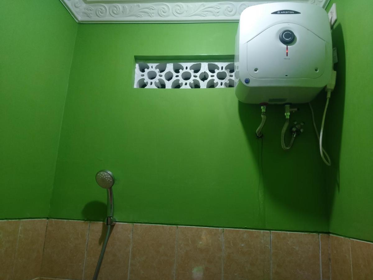 Villa Batu Tua Puncak Mitra Reddoorz Bogor Exterior foto