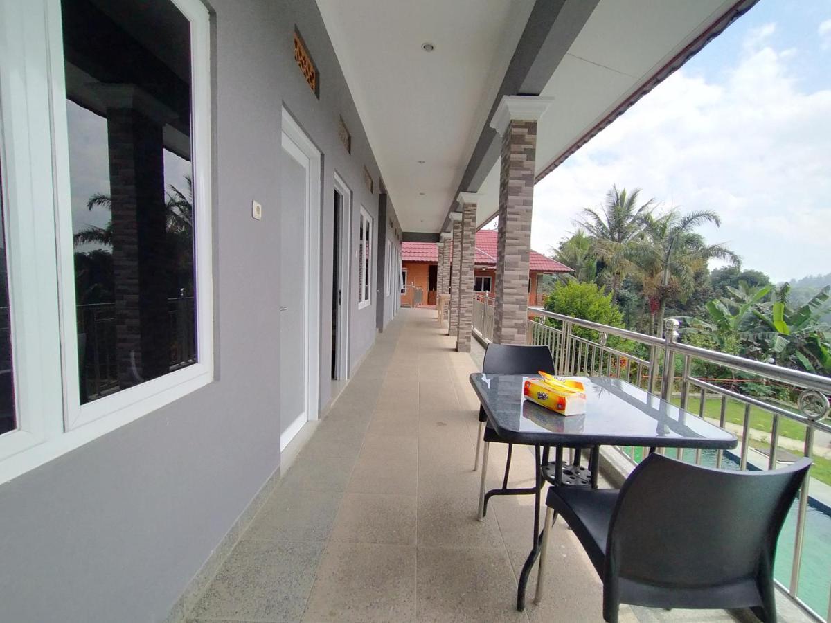 Villa Batu Tua Puncak Mitra Reddoorz Bogor Exterior foto