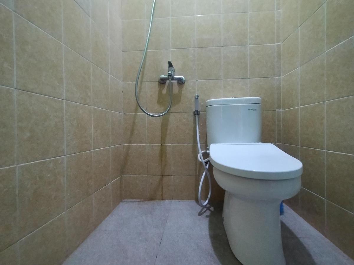 Villa Batu Tua Puncak Mitra Reddoorz Bogor Exterior foto