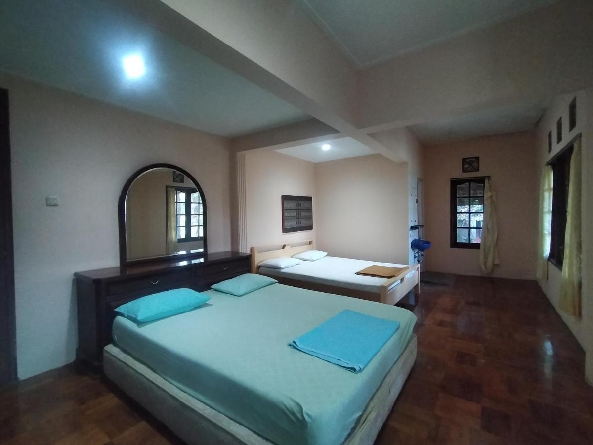 Villa Batu Tua Puncak Mitra Reddoorz Bogor Exterior foto