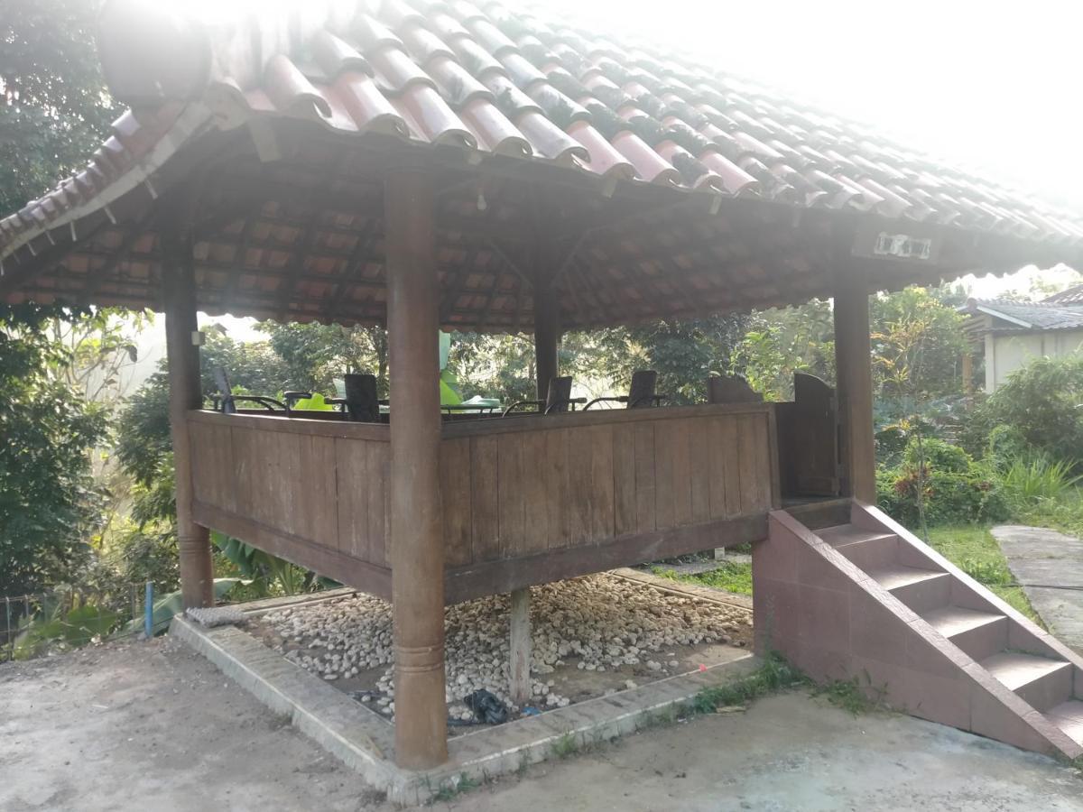 Villa Batu Tua Puncak Mitra Reddoorz Bogor Exterior foto